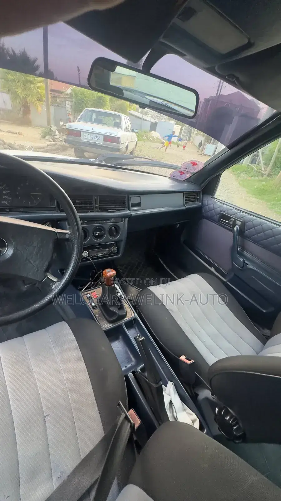 Mercedes-Benz 190 E 1983 White