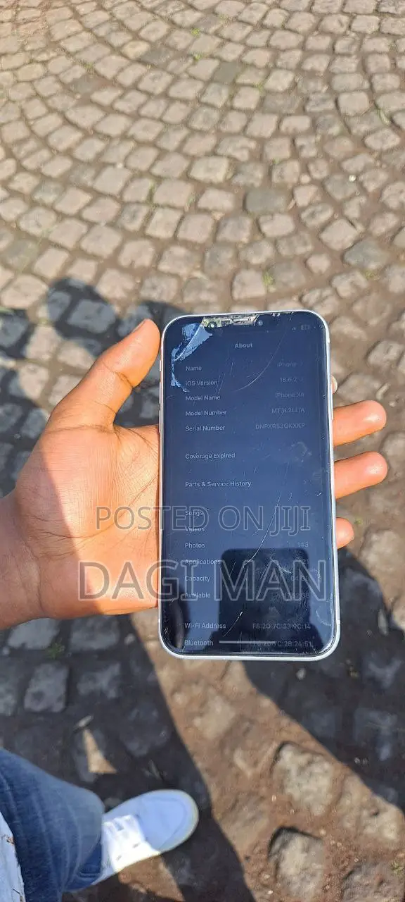 Apple iPhone XR 64 GB White