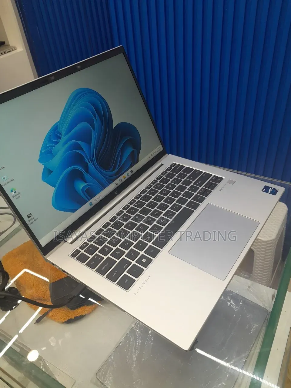New Laptop HP EliteBook 840 G9 16GB Intel Core i7 SSD 512GB