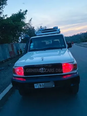 Toyota Land Cruiser 2018