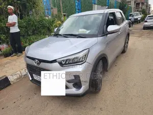 Toyota Raize 2023 Silver