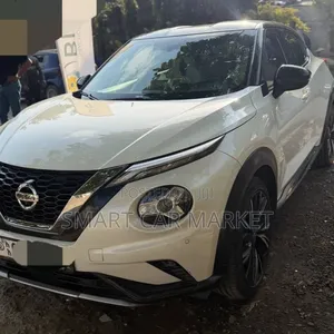 Nissan Juke 2021 White