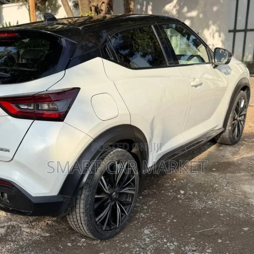 Nissan Juke 2021 White