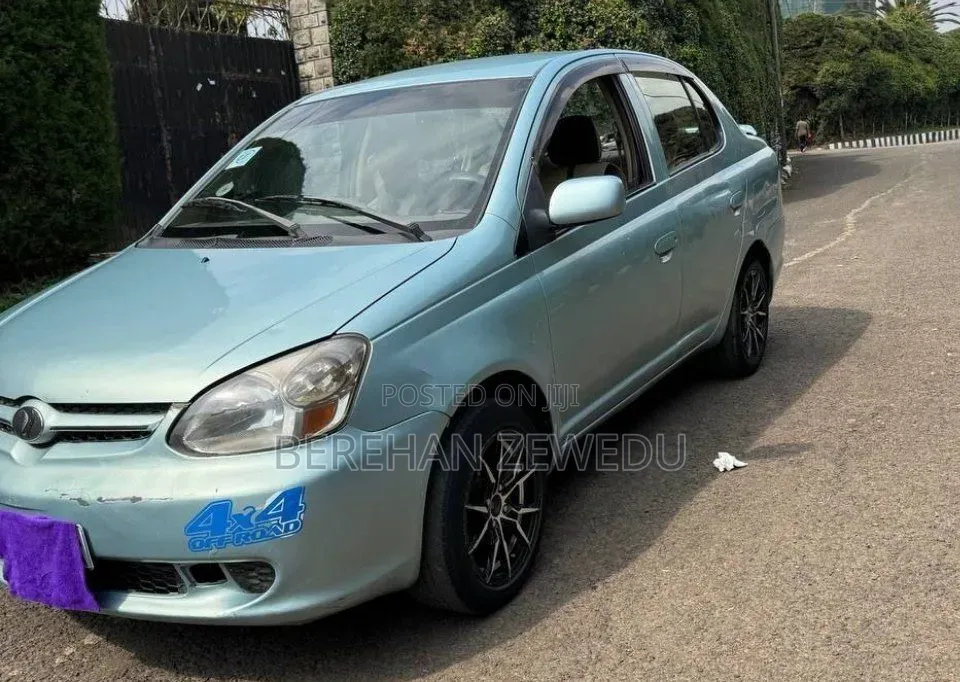Toyota Platz 2005 Blue
