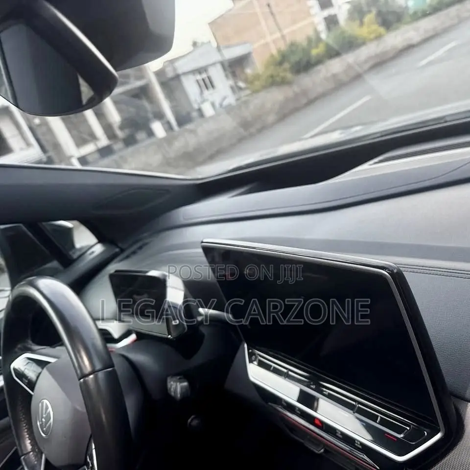 Volkswagen ID.4 2024 Gray