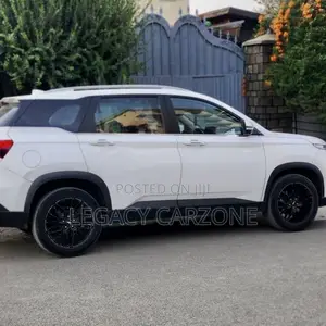 Chevrolet Captiva 2022 White