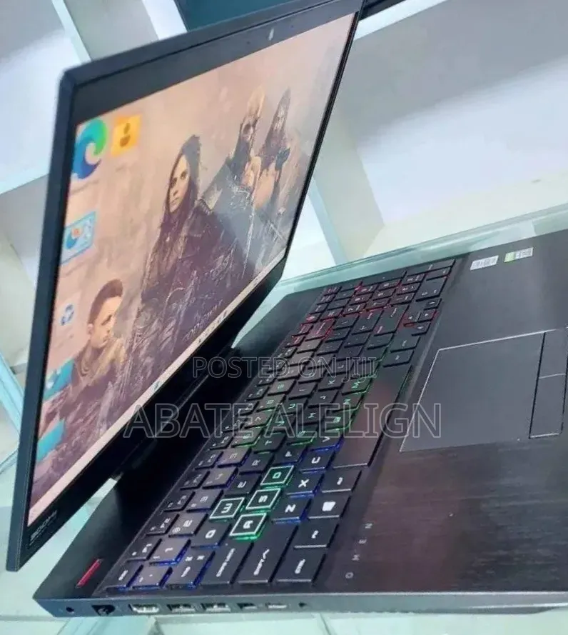 New Laptop HP Omen 17 16GB Intel Core i7 SSD 512GB