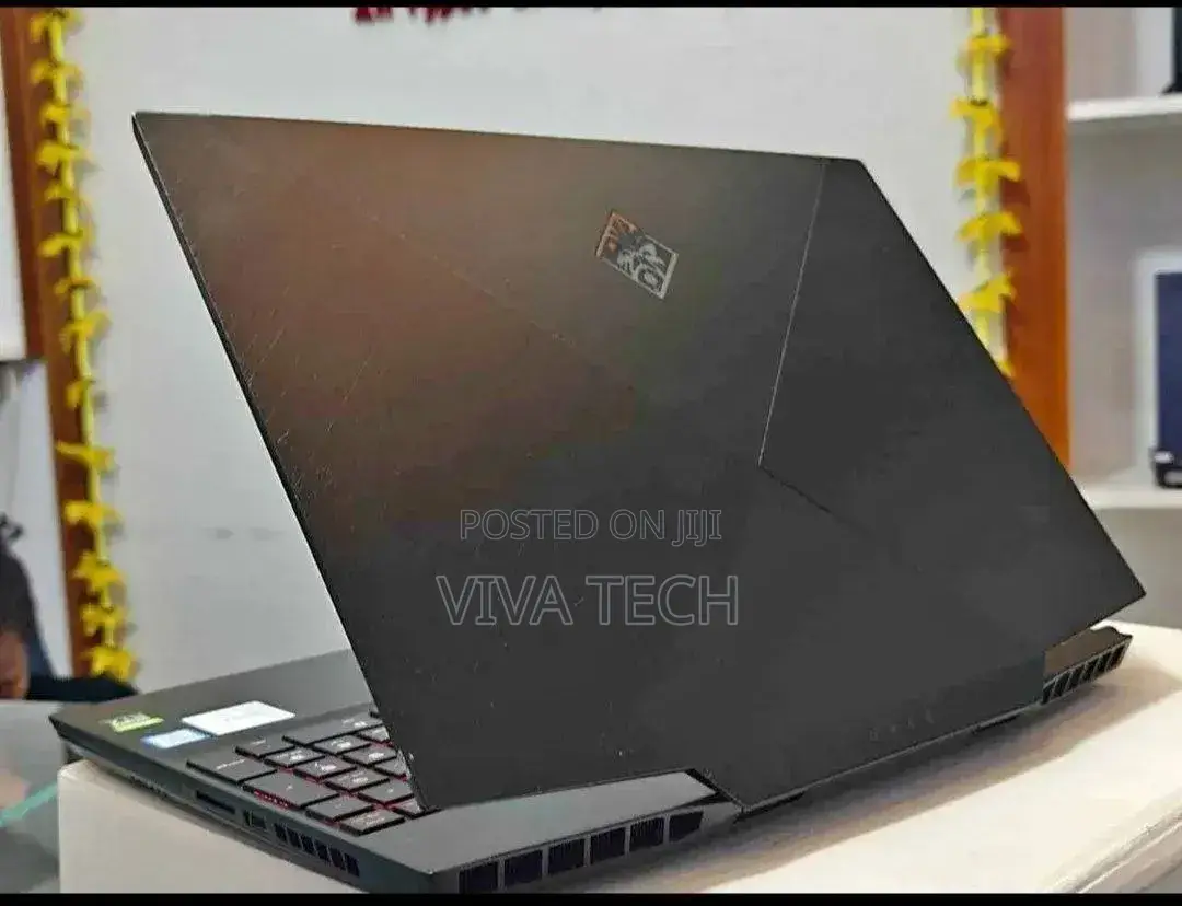 New Laptop HP Omen 17 16GB Intel Core i7 SSD 512GB