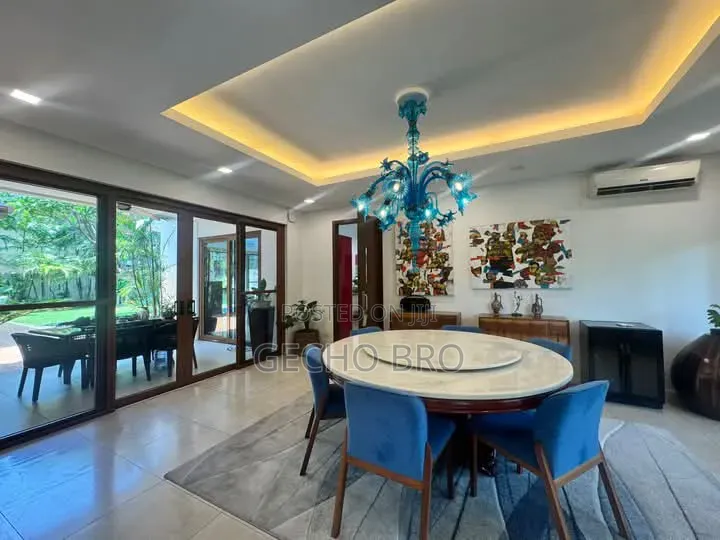 Furnished 12bdrm House in Bole for sale