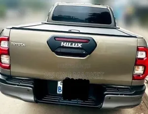 Toyota Hilux 2022 Teal