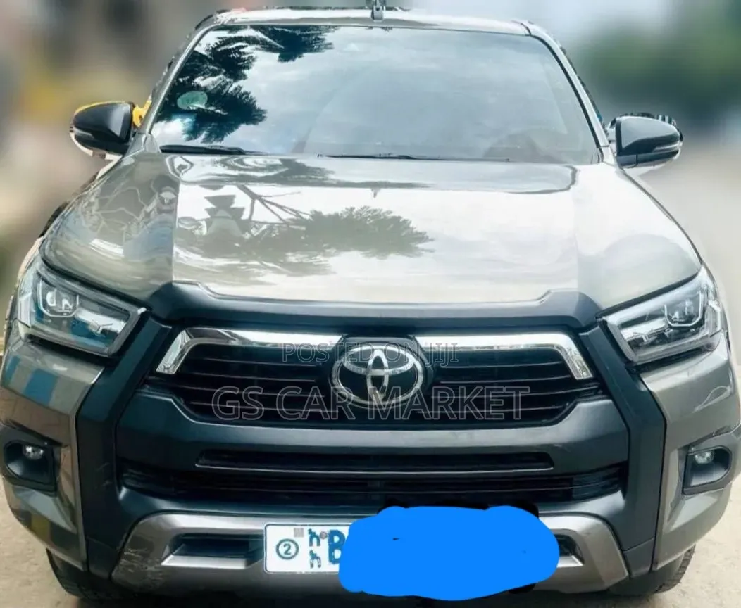 Toyota Hilux 2022 Teal