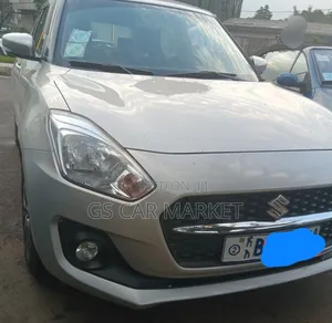 Suzuki Swift 2021 Silver
