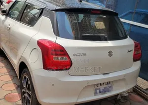 Suzuki Swift 2022 Beige