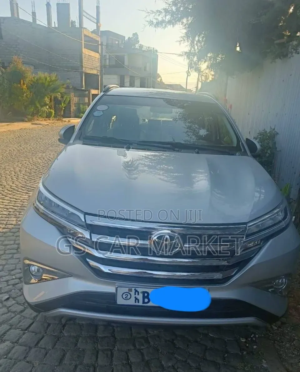 Toyota Rush 2021 Silver