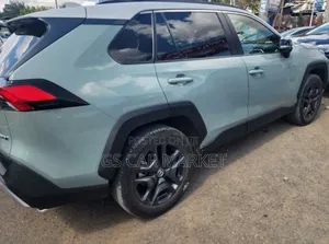 Toyota RAV4 Hybrid 2023 Teal