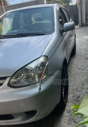 Toyota Platz 2005 Silver