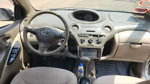 Toyota Platz 2005 Silver