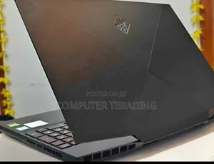 New Laptop HP Omen 17 16GB Intel Core i7 SSD 512GB