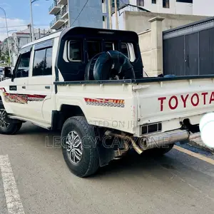 Toyota Land Cruiser 2020 White