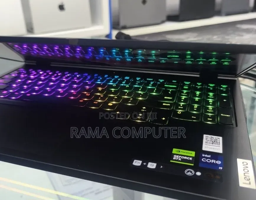 New Laptop Lenovo Legion Pro 7 32GB Intel Core i9 SSD 1T