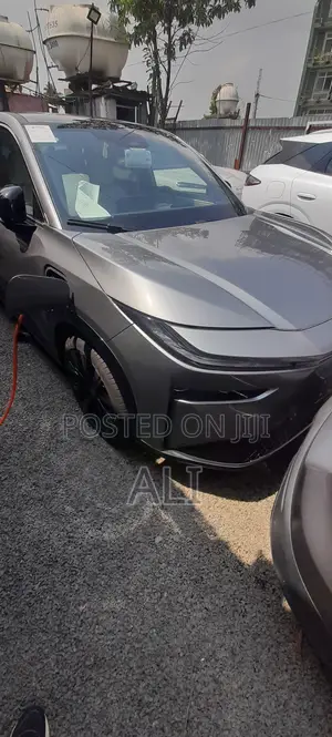 New Toyota bZ3 2025 Silver