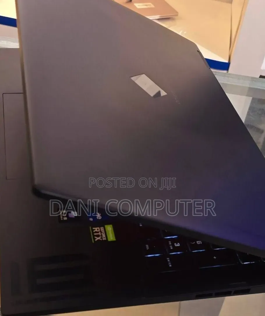 New Laptop HP Omen 15 16GB Intel Core i7 SSD 512GB