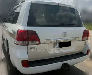 Toyota Land Cruiser 2008 White