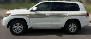 Toyota Land Cruiser 2008 White