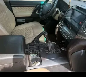 Toyota Land Cruiser 2008 White