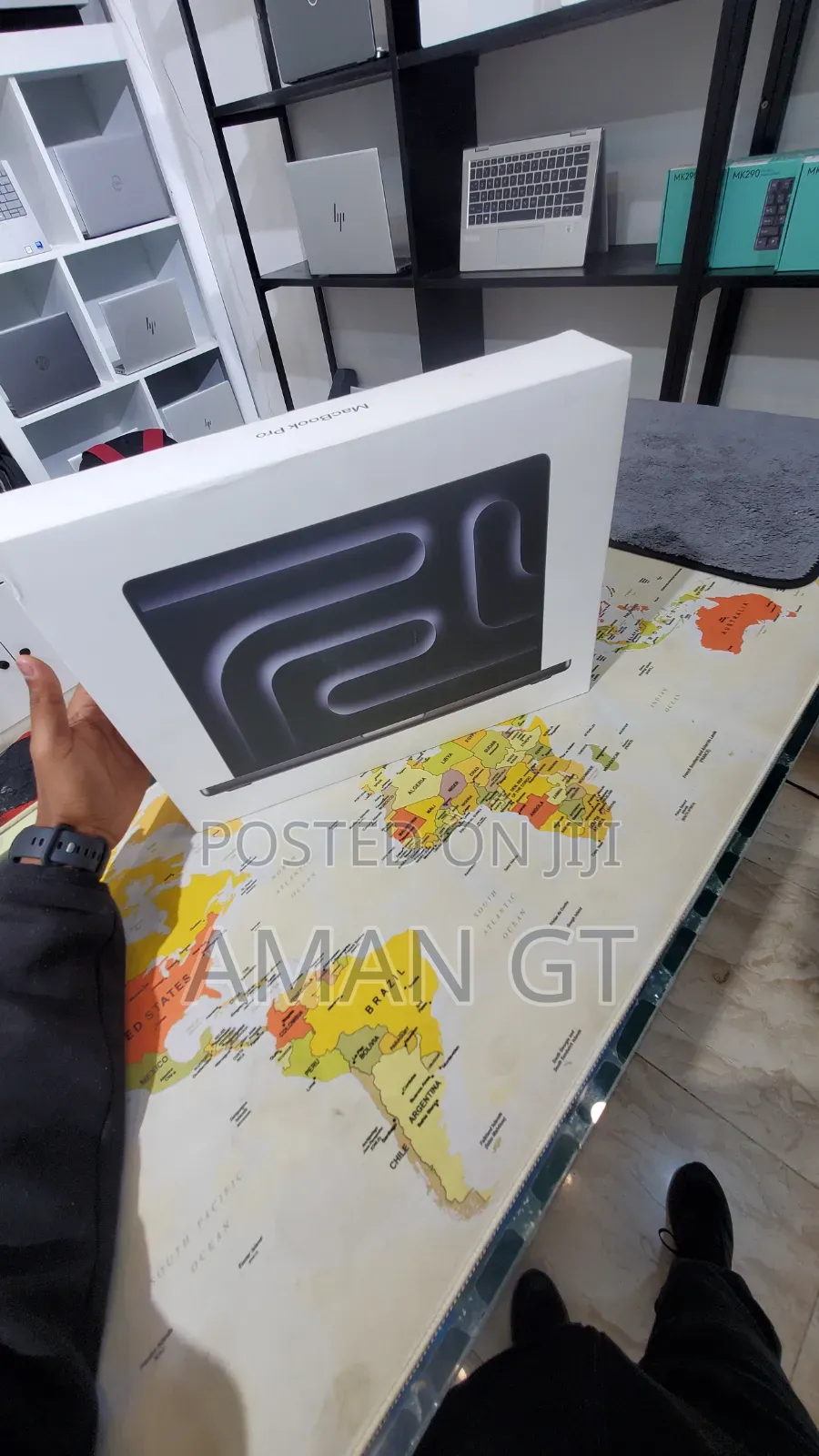 New Laptop Apple MacBook Pro 2026 M5 Max 36GB Apple M5 Max SSD 2T