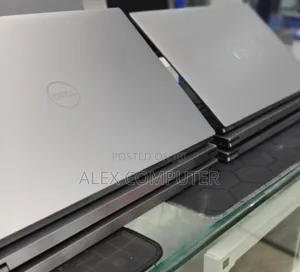 New Laptop Dell Studio 15 1555 16GB Intel Core i7 SSD 512GB