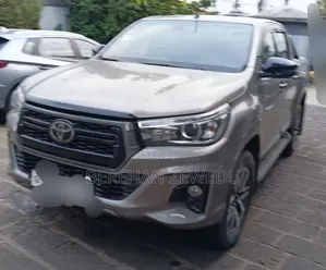 Toyota Hilux 2020 Gray