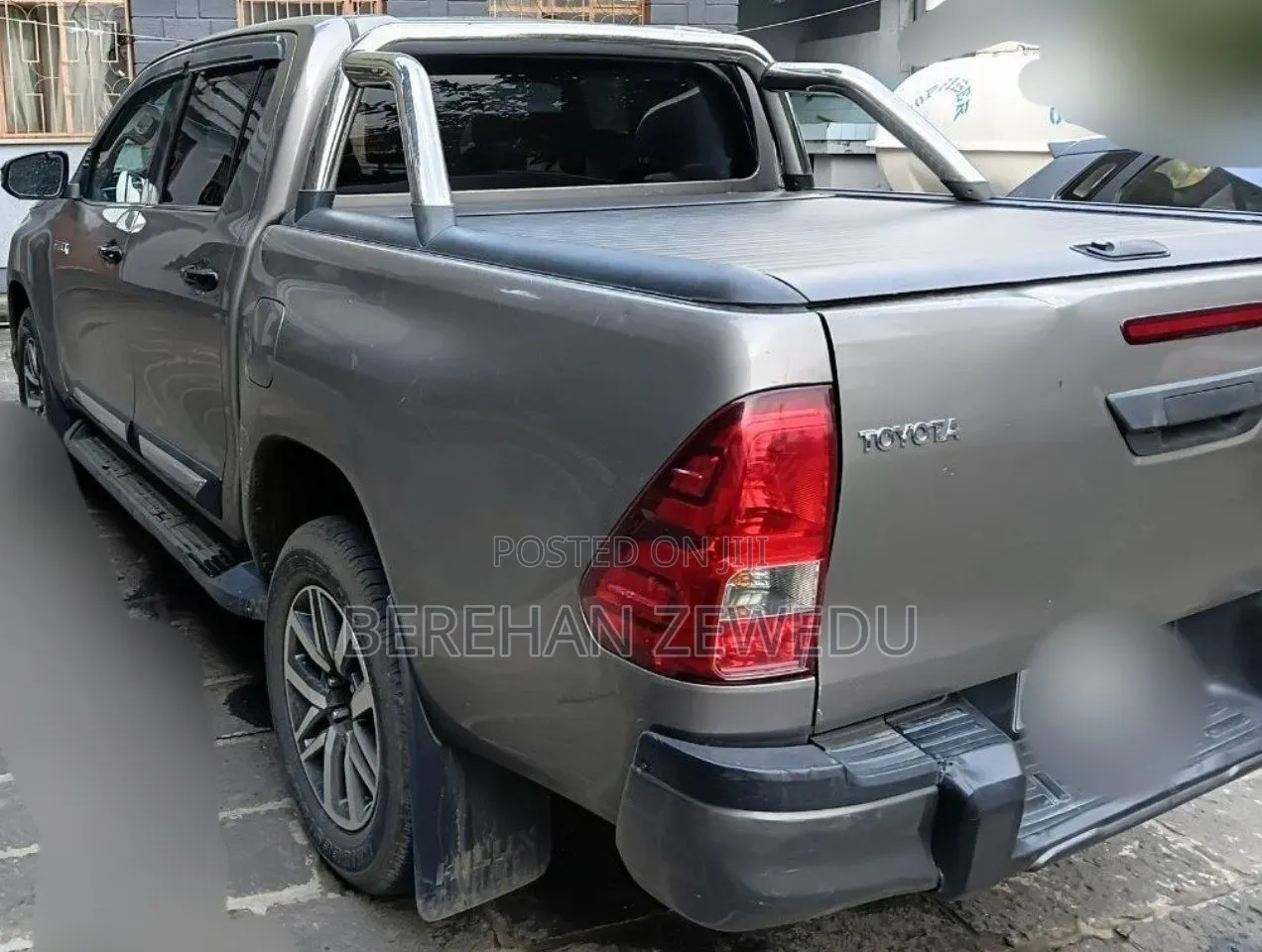 Toyota Hilux 2020 Gray