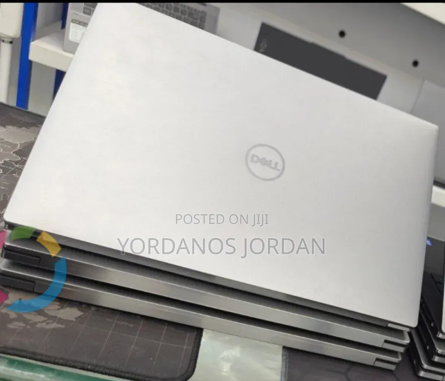 New Laptop Dell Precision 15 5520 16GB Intel Core i7 SSD 512GB