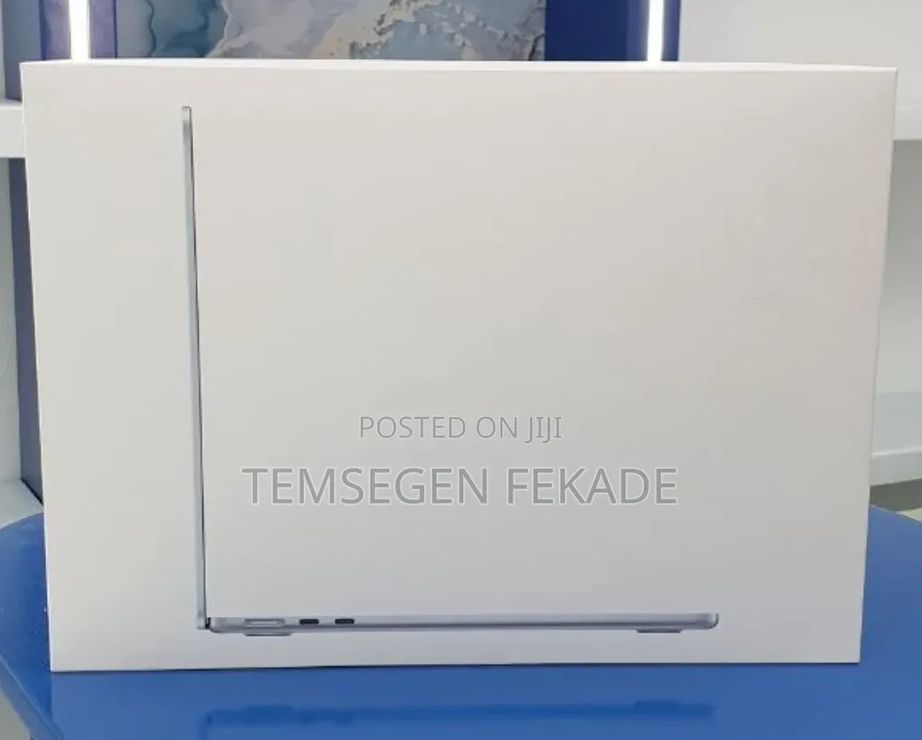New Laptop Apple MacBook Pro 2025 M5 16GB Apple M5 SSD 512GB