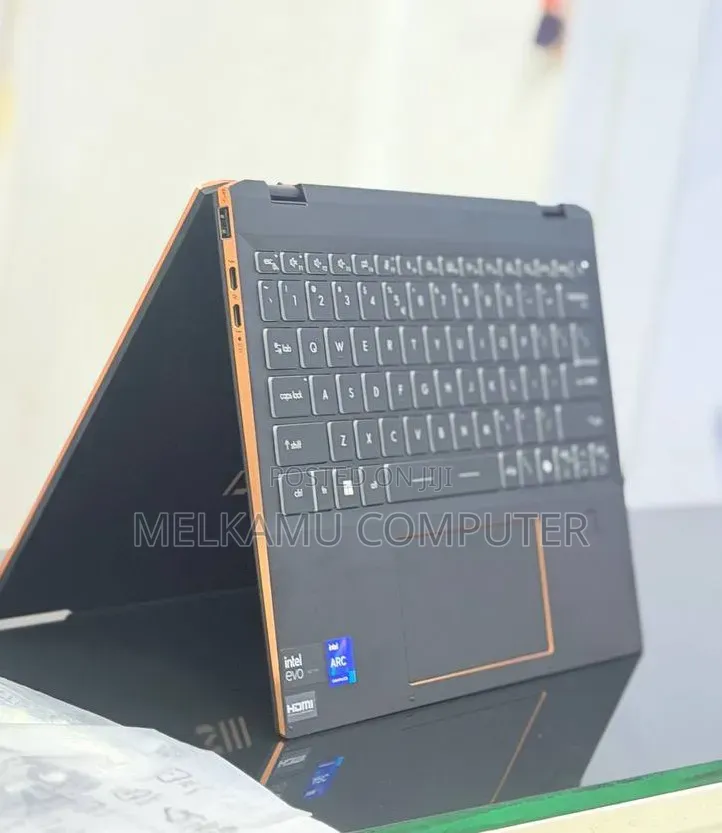 New Laptop MSI Summit E14 Flip Evo 16GB Intel Core Ultra 7 SSD 1T