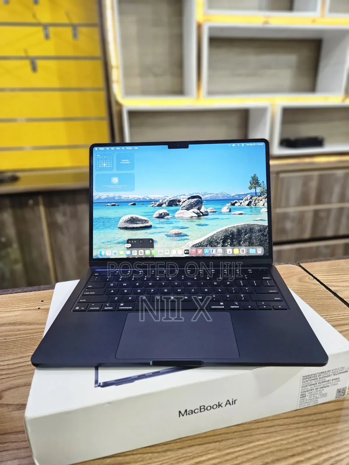 New Laptop Apple MacBook Air 2025 M4 16GB Apple M4 SSD 256GB