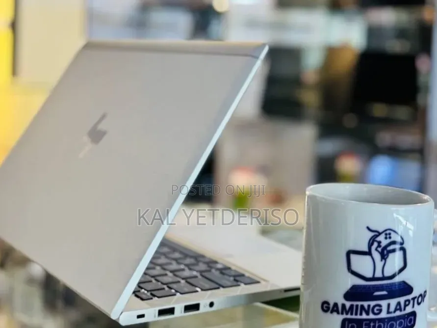 New Laptop HP EliteBook 840 G8 16GB Intel Core i5 SSD 512GB