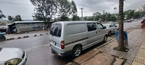 Toyota HiAce 2006 Silver