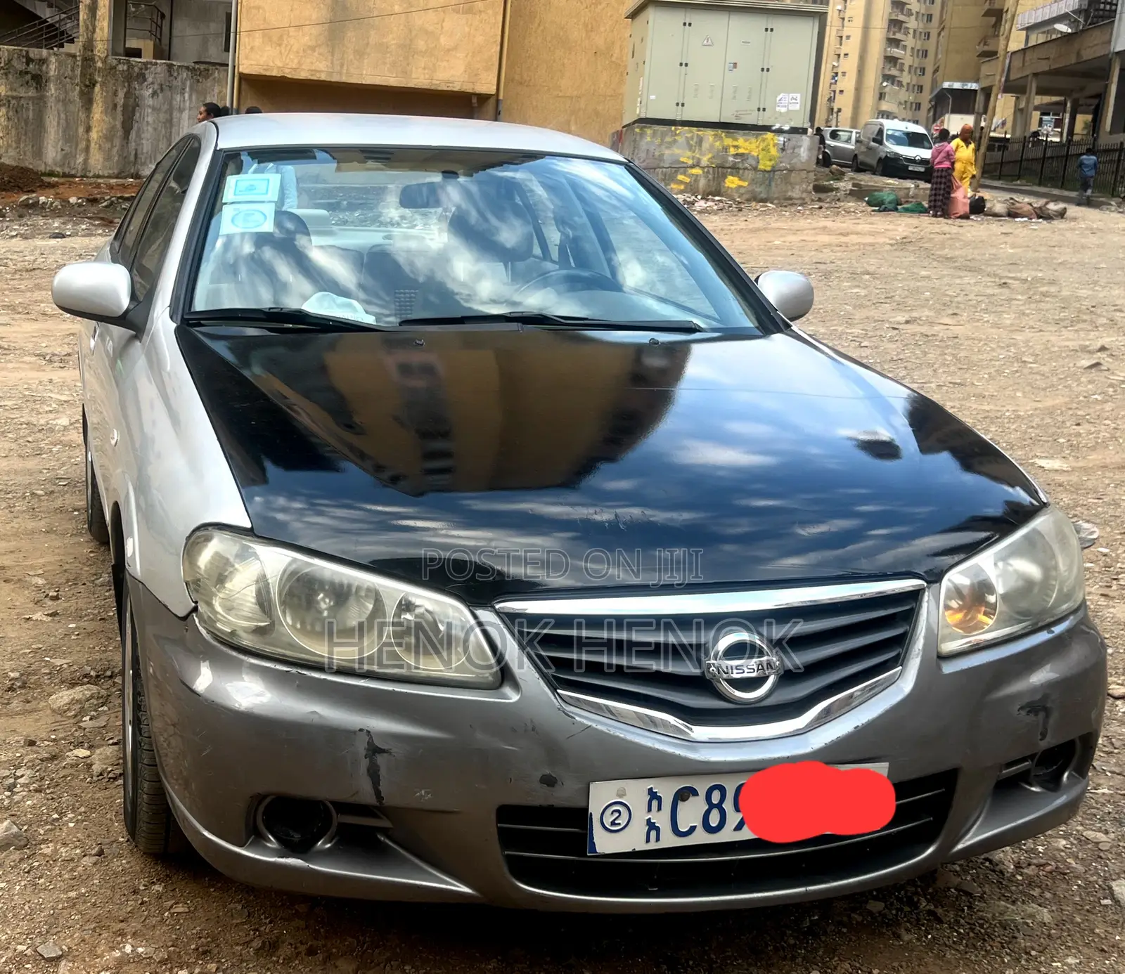 Nissan Sunny 2011 Silver