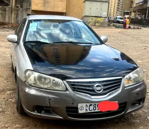 Nissan Sunny 2011 Silver