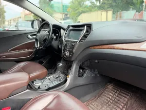 Hyundai Santa Fe 2018 Black