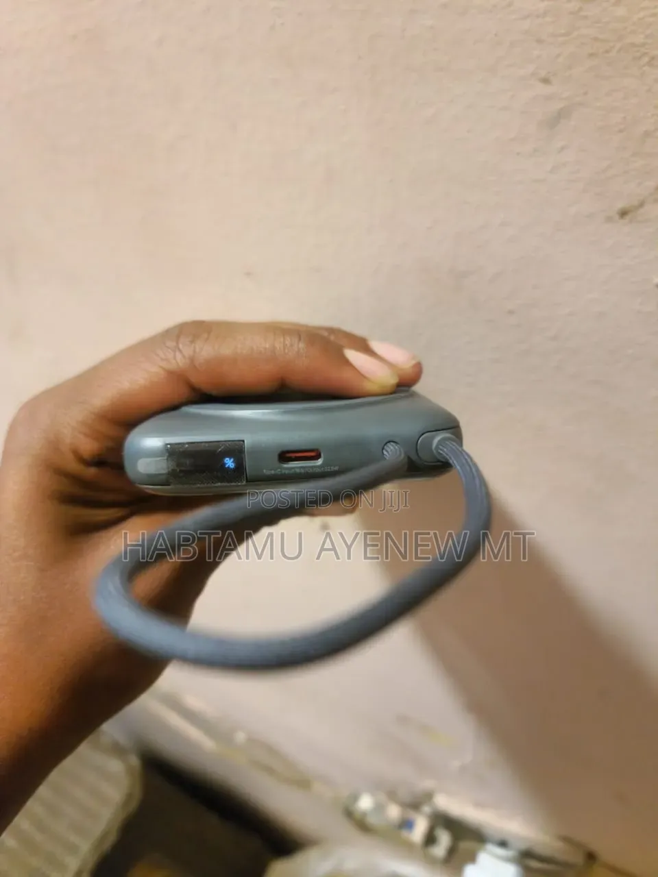 Heno Teco Germeny's 10,000 Mah Wireless Mgnetic Fast Power Bang