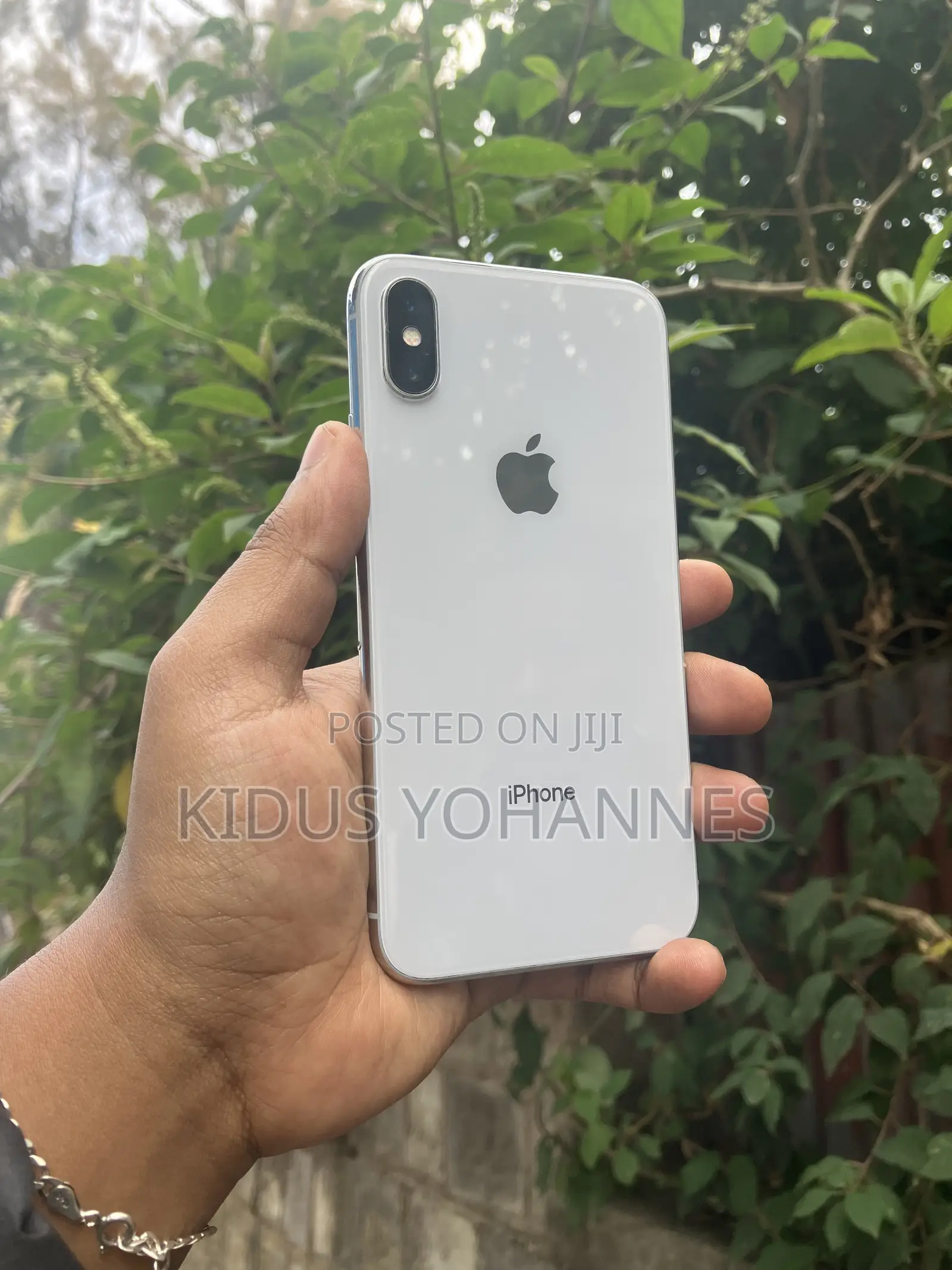 Apple iPhone X 64 GB White