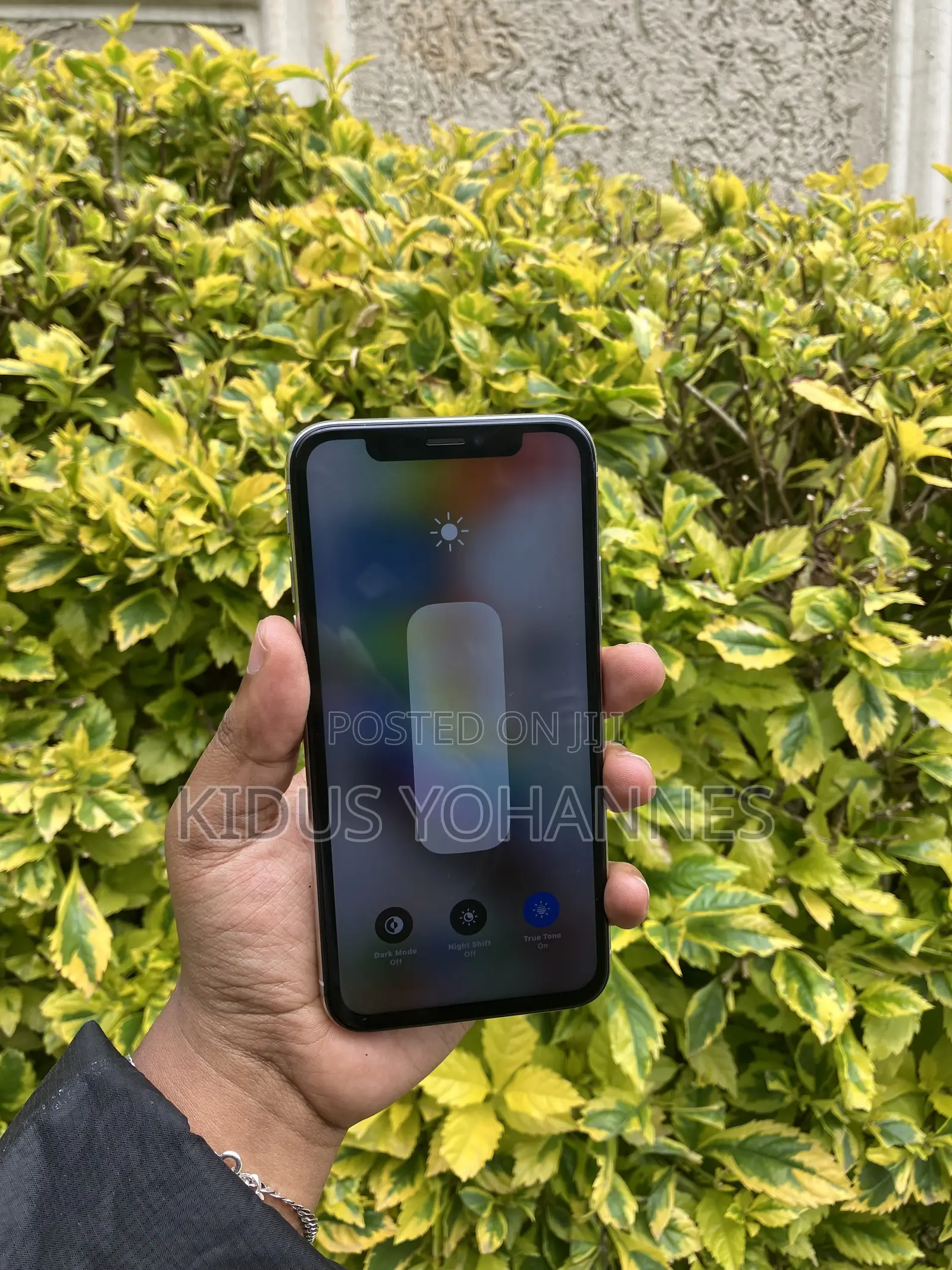 Apple iPhone X 64 GB White