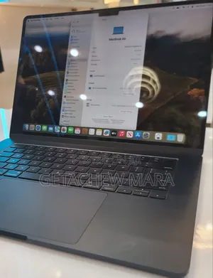 New Laptop Apple MacBook Air 2024 M3 8GB Intel SSD 256GB