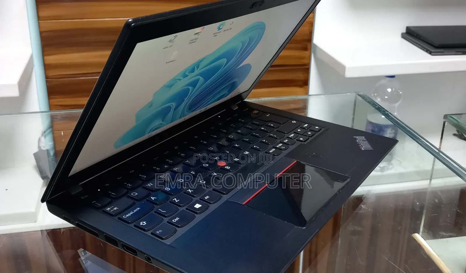 New Laptop Lenovo 8GB Intel Core i7 SSD 256GB