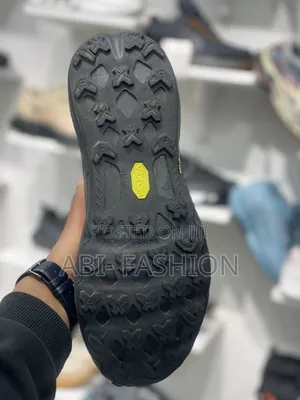 Colombia Black High Mid Sole Black