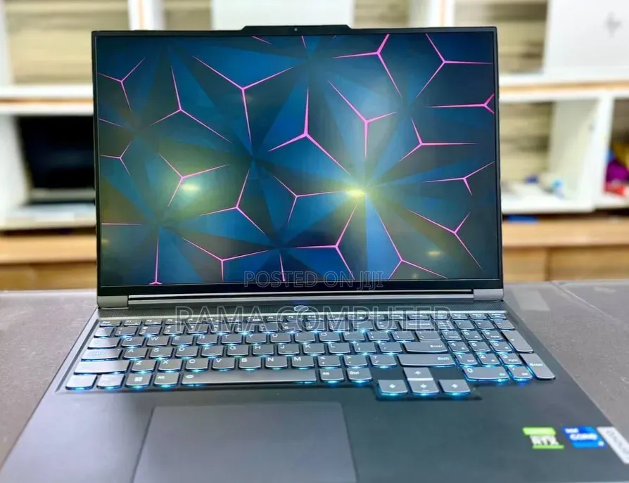 New Laptop Lenovo 16GB Intel Core i7 SSD 512GB