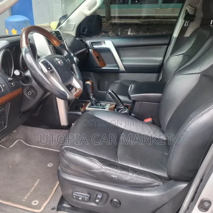 Toyota Land Cruiser Prado 2012